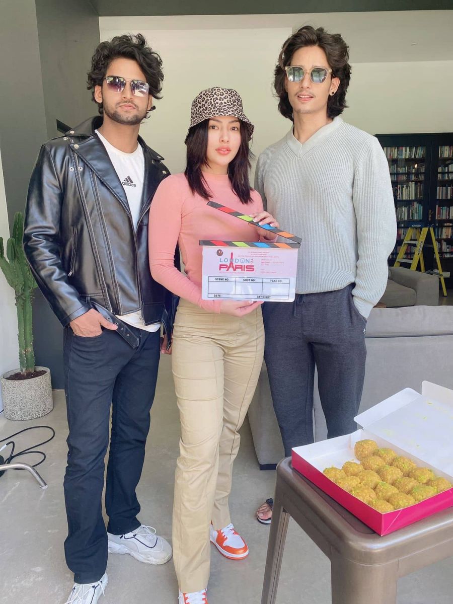 movie - london to paris  (1)